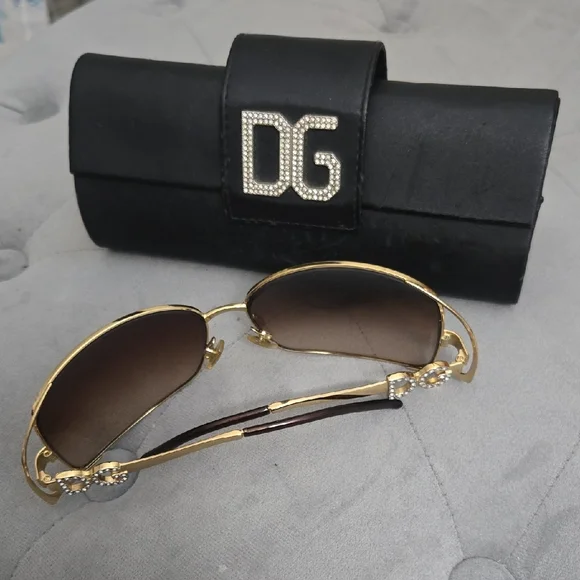 Dolce & Gabbana Gold Aviator Sunglasses - Picture 2 of 4